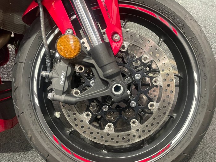 2024 Honda CBR650R Red