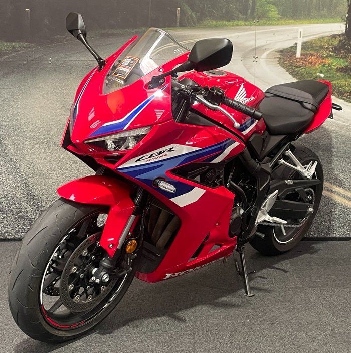 2024 Honda CBR650R Red