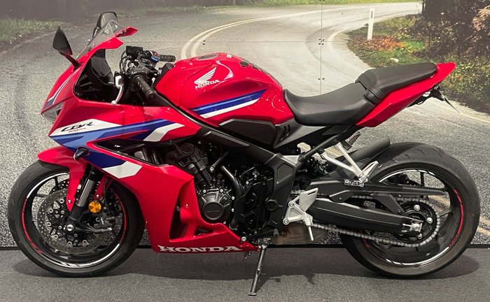 2024 Honda CBR650R Red