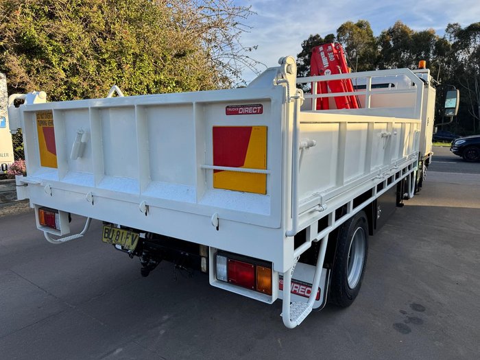 2012 Isuzu Npr 400 WHITE