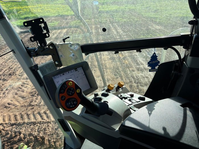 2017 CLAAS Lexion 770 Combine Lexion 770 Tt