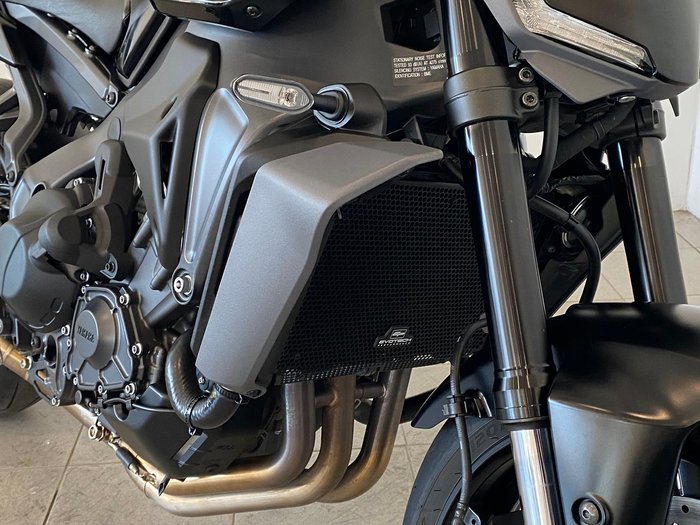 2024 Yamaha MT-09 Y-AMT MT Black