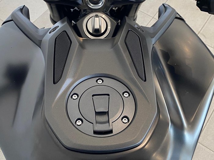 2024 Yamaha MT-09 Y-AMT MT Black