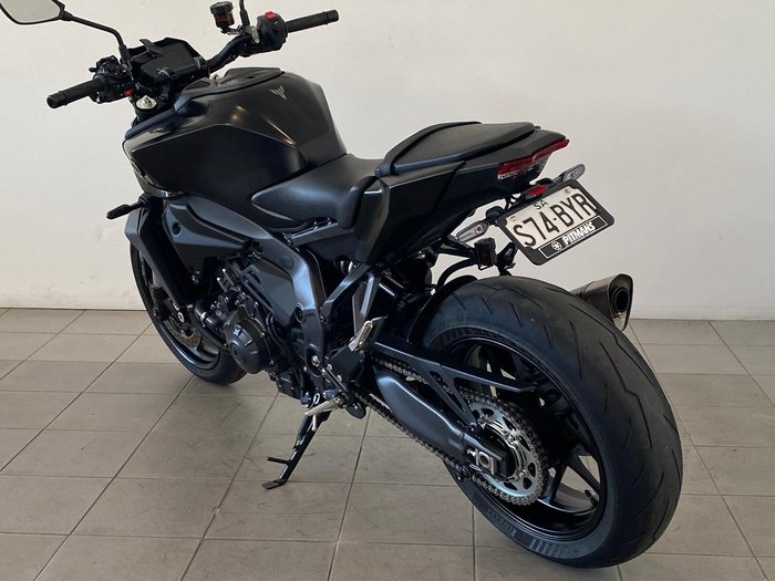 2024 Yamaha MT-09 Y-AMT MT Black