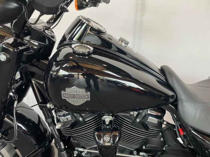 2025 Harley-davidson FLHRXS ROAD KING SPECIAL Vivid Black