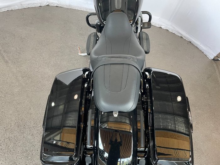 2025 Harley-davidson FLHRXS ROAD KING SPECIAL Vivid Black