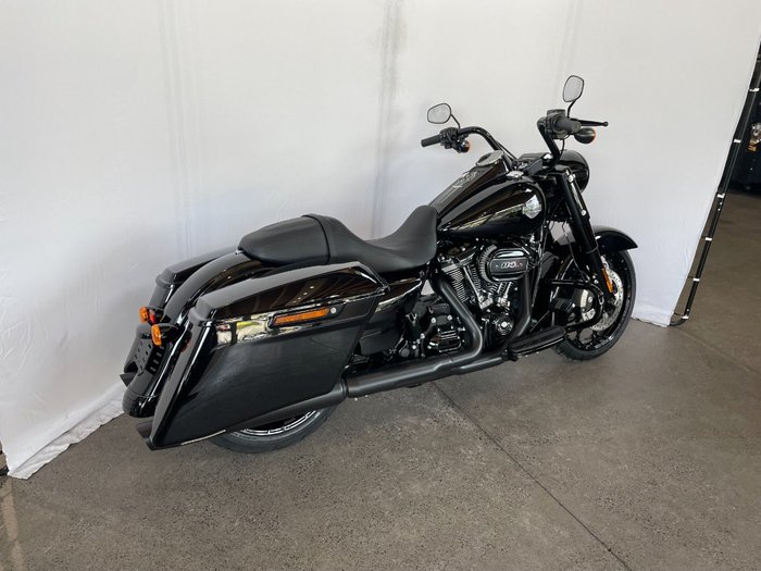 2025 Harley-davidson FLHRXS ROAD KING SPECIAL Vivid Black