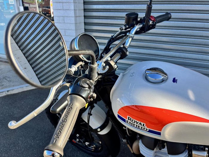 2025 Royal Enfield Bear 650