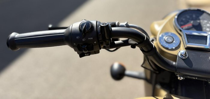 2025 Royal Enfield Classic 350 Signals Classic 350