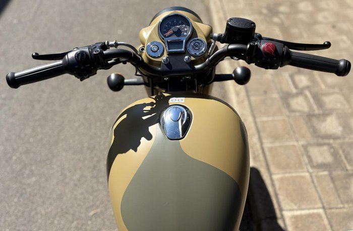 2025 Royal Enfield Classic 350 Signals Classic 350