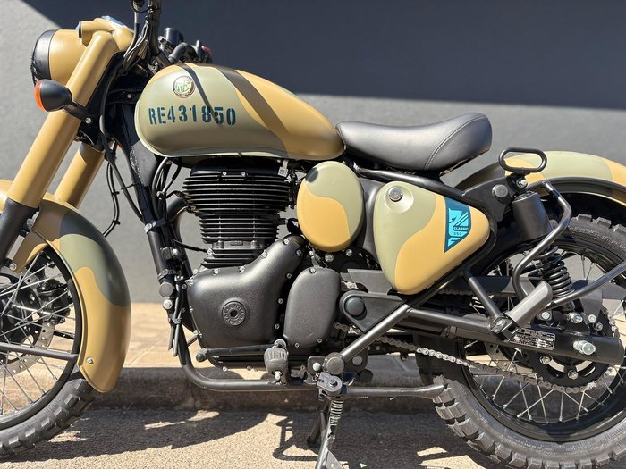 2025 Royal Enfield Classic 350 Signals Classic 350