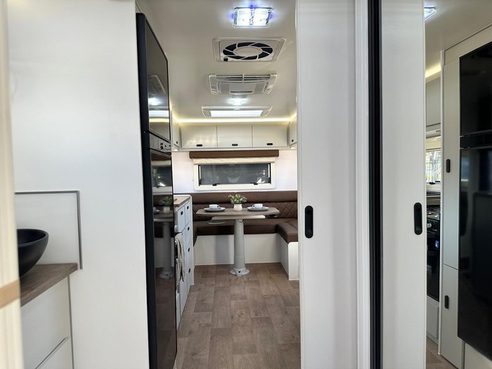 2025 JB Caravans Scorpion Sting Air 23'6 Rear Club