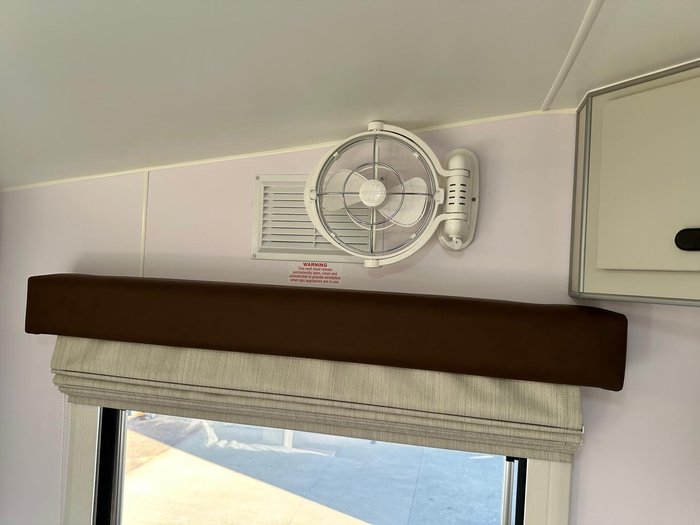 2025 JB Caravans Scorpion Sting Air 23'6 Rear Club