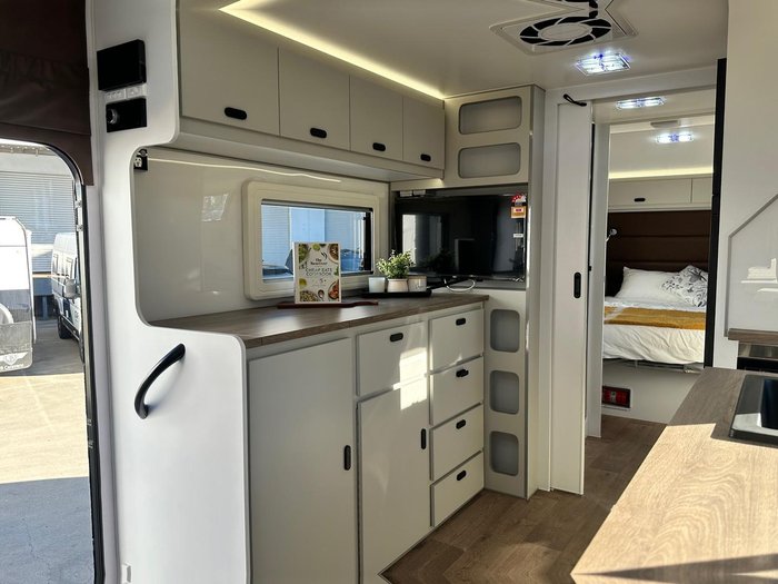 2025 JB Caravans Scorpion Sting Air 23'6 Rear Club
