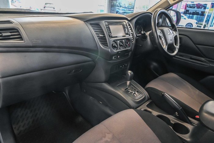 2019 Mitsubishi Triton GLX ADAS