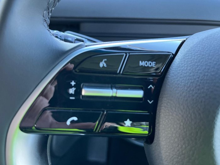 2023 Hyundai STARIA LOAD