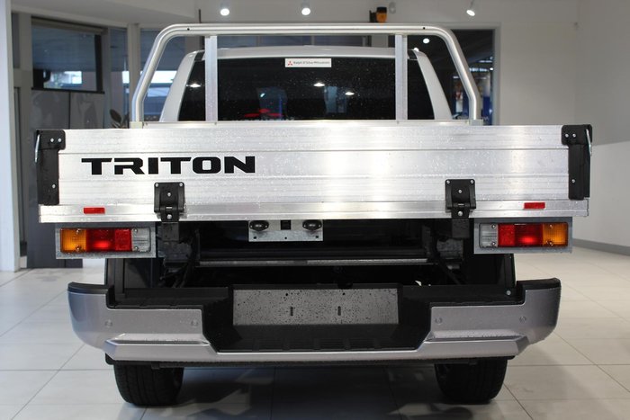 2025 Mitsubishi Triton GLS