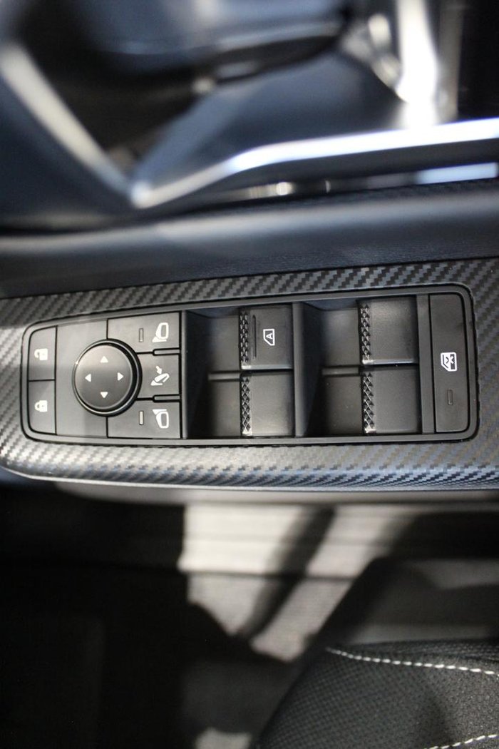 2025 Mitsubishi Triton GLS