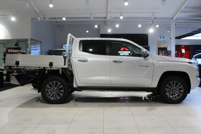 2025 Mitsubishi Triton GLS