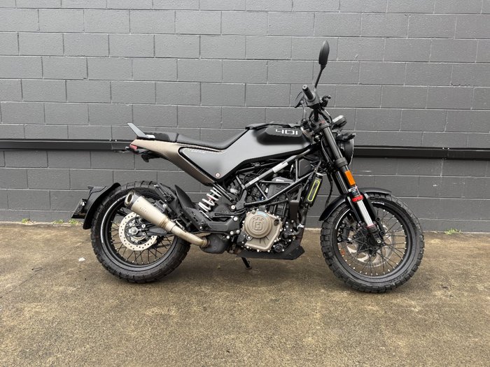 2022 HUSQVARNA SVARTPILEN 401 BLACK/GREY