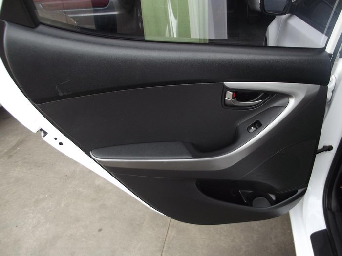 2013 Hyundai Elantra Active MD2 Creamy White