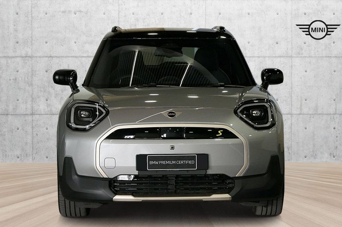 2024 MINI Aceman SE Favoured