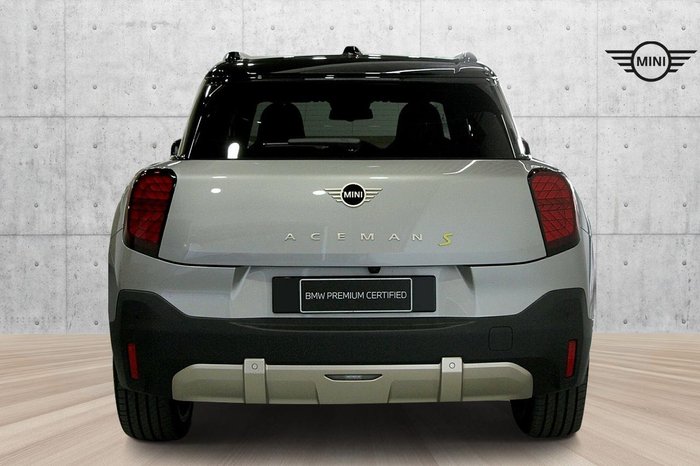 2024 MINI Aceman SE Favoured