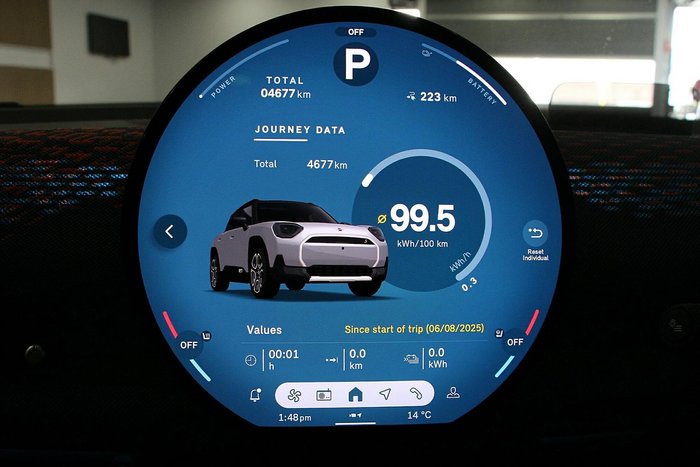 2024 MINI Aceman SE Favoured