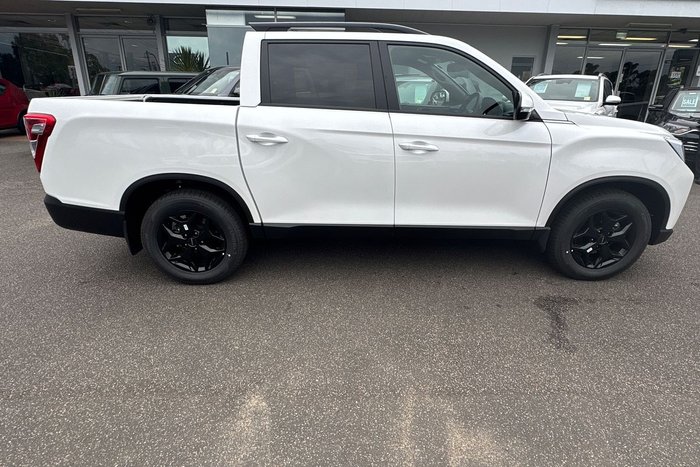 2025 KGM MUSSO ADVANCE