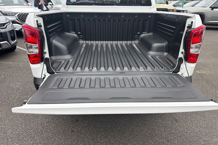 2025 KGM MUSSO ADVANCE