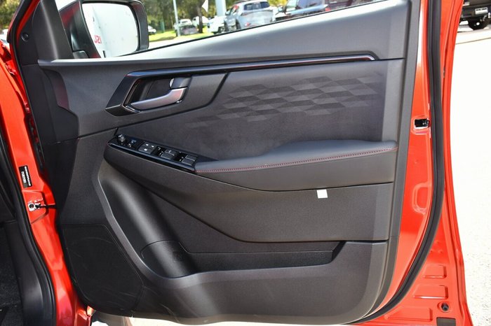 2025 Isuzu D-MAX X-TERRAIN