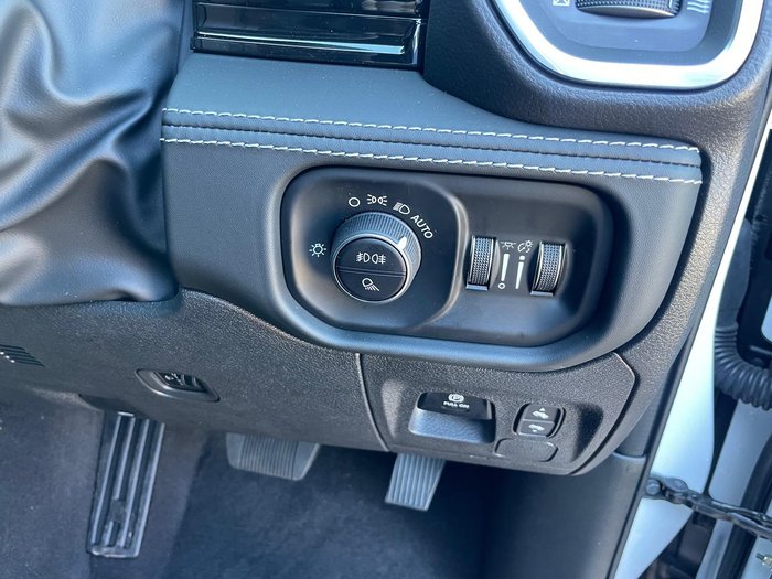 2025 RAM 1500 Laramie Sport Hurricane SO RamBox