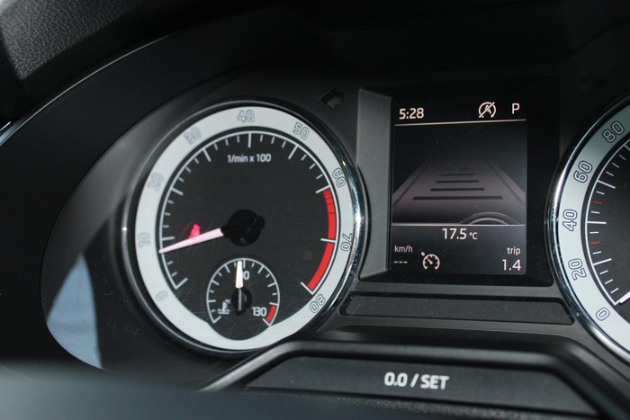 2019 SKODA Octavia 110TSI NE MY19 Moon White