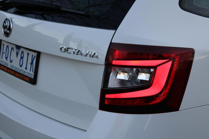 2019 SKODA Octavia 110TSI NE MY19 Moon White