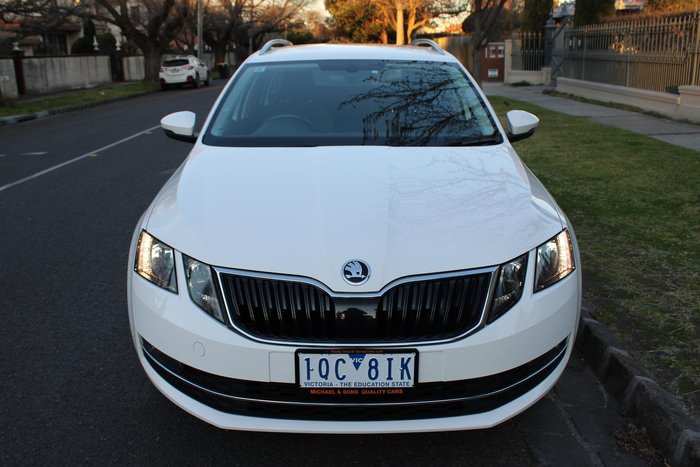 2019 SKODA Octavia 110TSI NE MY19 Moon White