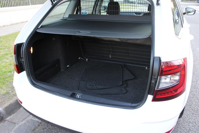 2019 SKODA Octavia 110TSI NE MY19 Moon White