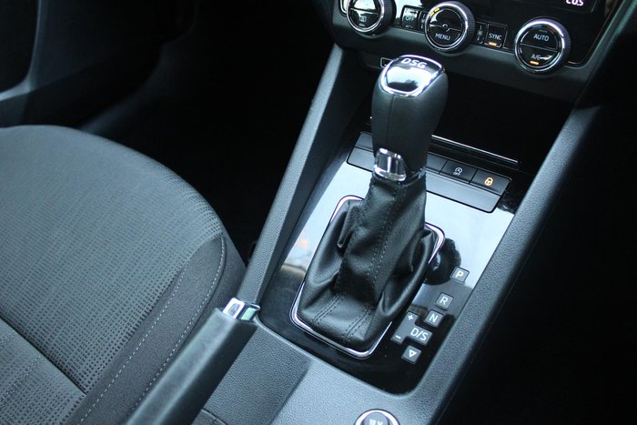 2019 SKODA Octavia 110TSI NE MY19 Moon White