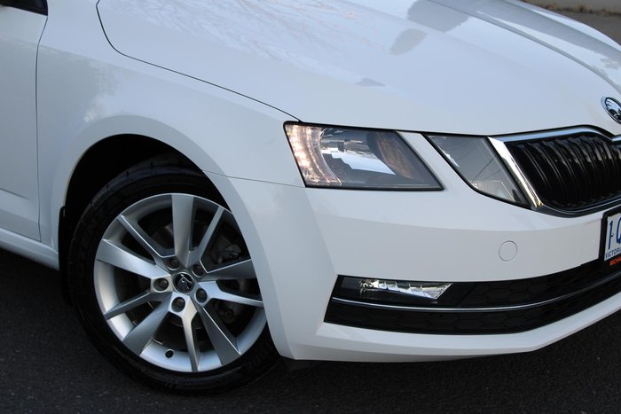 2019 SKODA Octavia 110TSI NE MY19 Moon White