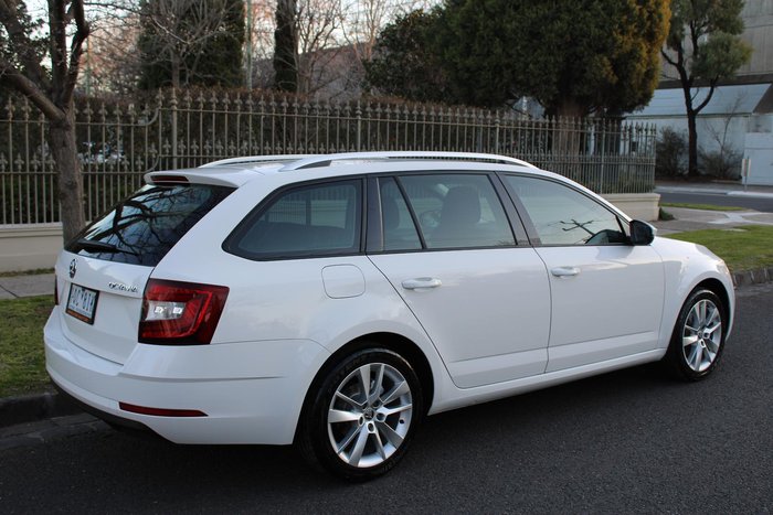 2019 SKODA Octavia 110TSI NE MY19 Moon White