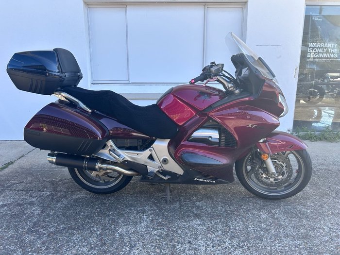 2005 Honda ST1300 RED