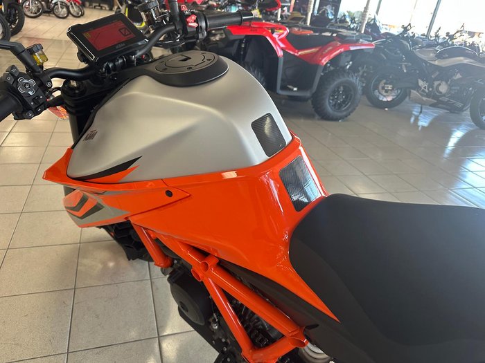 2023 KTM 1290 Super Duke R Super Duke Orange