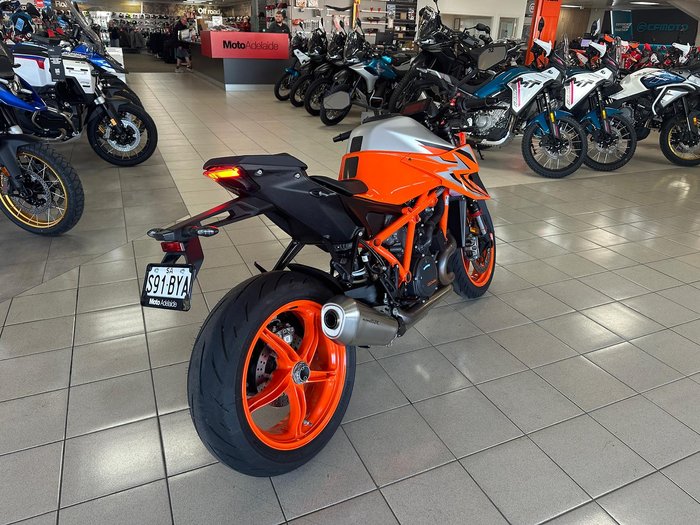 2023 KTM 1290 Super Duke R Super Duke Orange