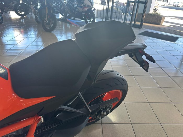 2023 KTM 1290 Super Duke R Super Duke Orange