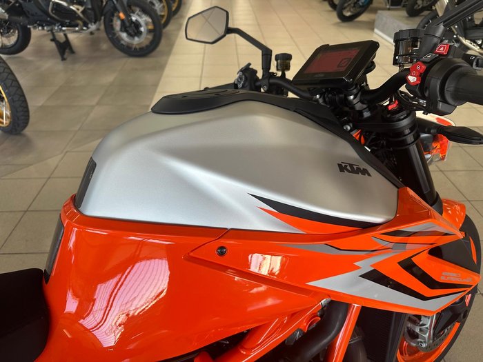 2023 KTM 1290 Super Duke R Super Duke Orange