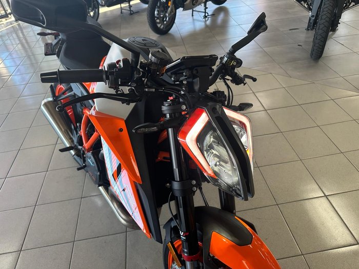 2023 KTM 1290 Super Duke R Super Duke Orange