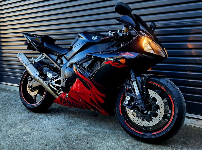 2003 Yamaha YZF-R1 R1 Black