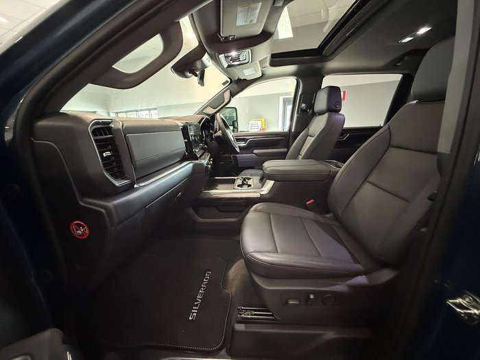 2025 Chevrolet Silverado HD LTZ Premium W/Tech Pack