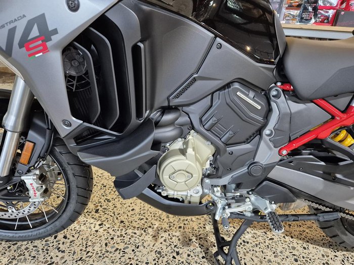 2025 Ducati Multistrada V4S Multistrada Black
