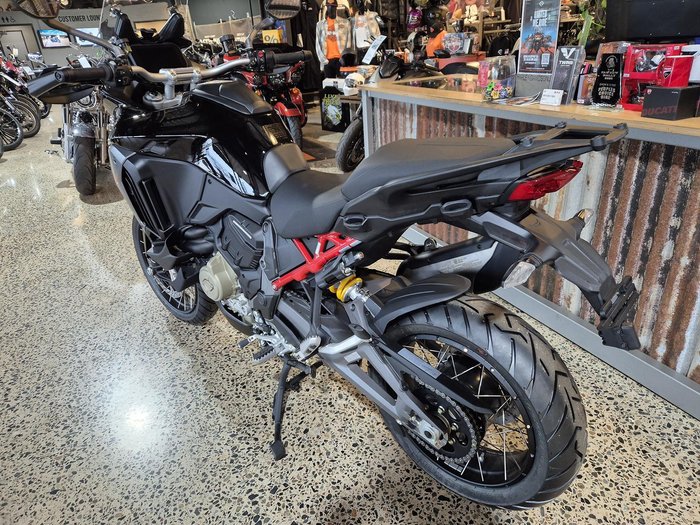 2025 Ducati Multistrada V4S Multistrada Black