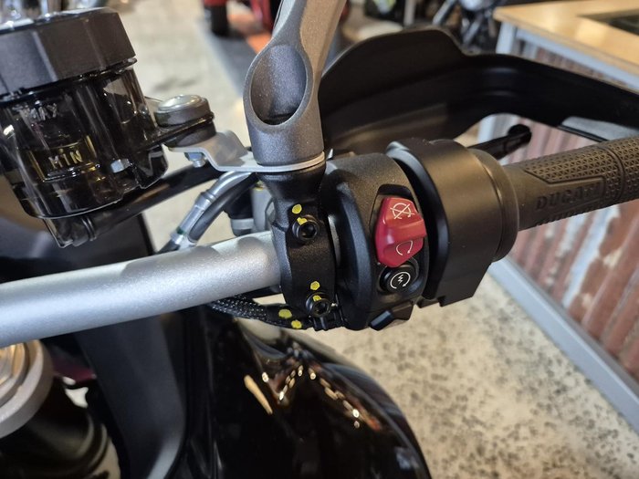 2025 Ducati Multistrada V4S Multistrada Black